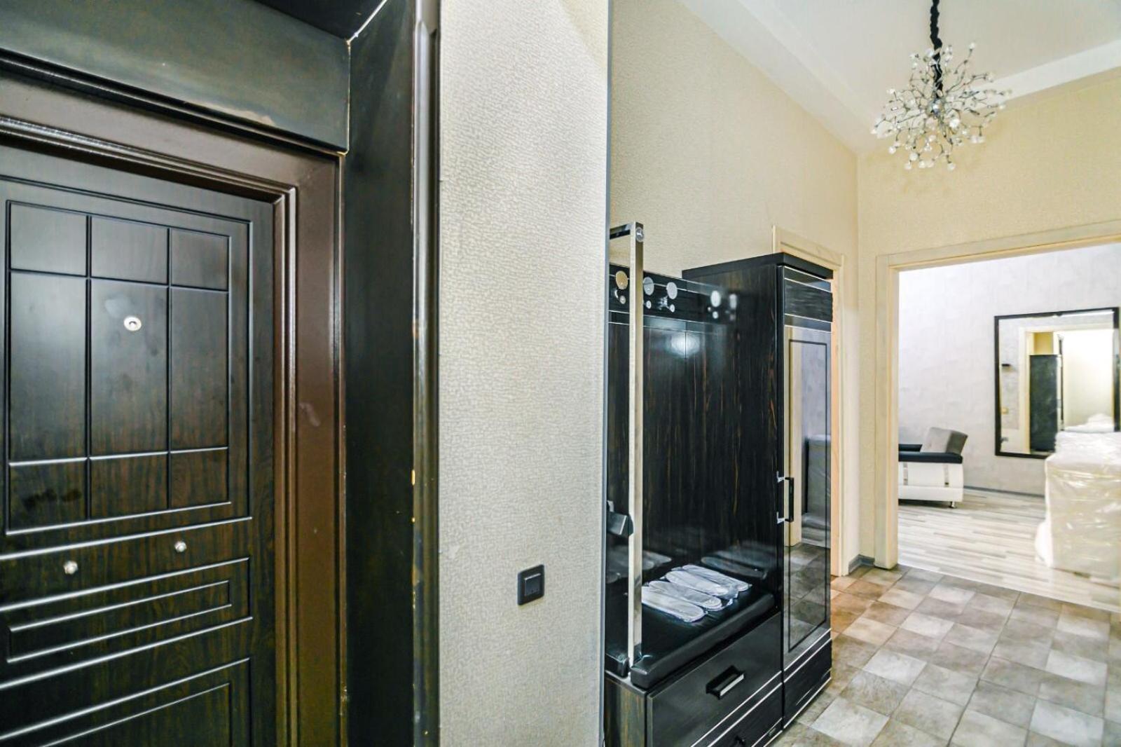 Azneft Square Deluxe Apartment Baku Exterior photo